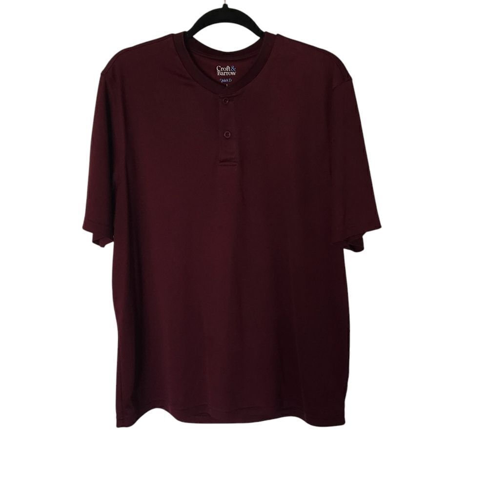 Croft and Barrow Men's Burgundy Shoet Sleeve Shirt Size Large